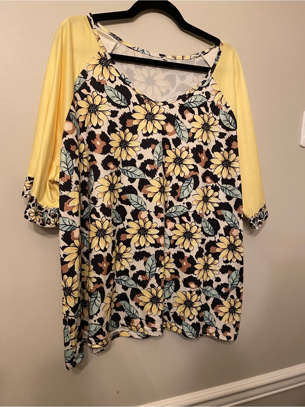Women's Yellow Floral Raglan Tunic Top